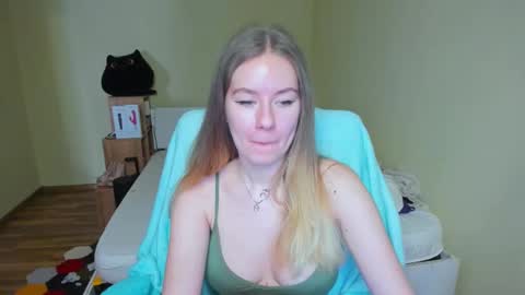 Snapshot of emilyy____ chatting on March 2025 07:49:02 AM Emily online show from March 2025 07:49:02 AM