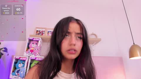 Snapshot of emilyy_bank chatting on December 2024 02:17:01 AM Emily Bank online show from December 2024 02:17:01 AM
