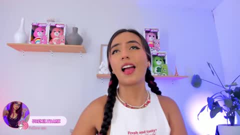 Emily Bank online show from October 2025 07:44:02 PM