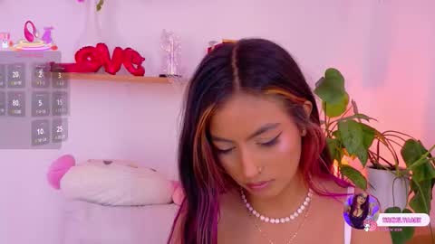 Emily Bank online show from February 2026 08:05:01 PM