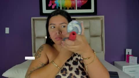 emilyy_cooperr online show from February 2026 12:05:02 PM