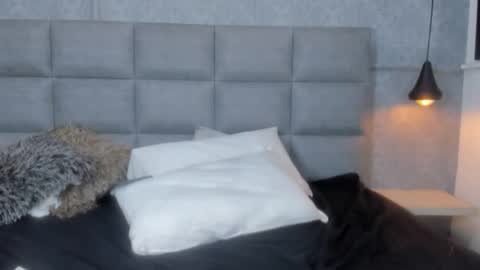 emilyy_r online show from March 2026 07:13:02 PM