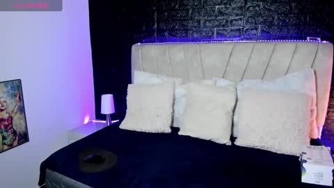 Snapshot of emilyy_sexy01 chatting on February 2025 10:37:02 AM emilyy_sexy01 online show from February 2025 10:37:02 AM