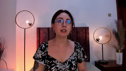 Snapshot of emilyywatson chatting on January 2025 11:35:01 AM Emilyy Watson online show from January 2025 11:35:01 AM