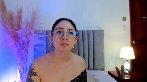 Snapshot of emilyywatson chatting on January 2025 11:46:01 AM Emilyy Watson online show from January 2025 11:46:01 AM