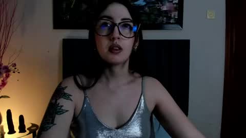 Emilyy Watson online show from April 2026 12:23:01 AM