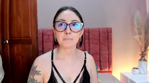 Snapshot of emilyywatson chatting on June 2026 12:32:01 AM Emilyy Watson online show from June 2026 12:32:01 AM