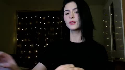 emimiy online show from February 2026 01:00:02 AM