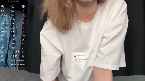 Snapshot of eminemswife chatting on October 2025 10:15:01 AM Nadya online show from October 2025 10:15:01 AM