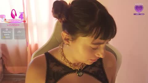 emma online show from December 2025 07:18:01 PM