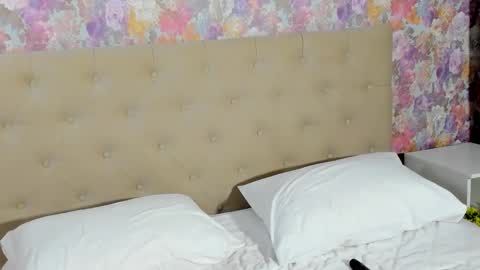 Snapshot of emma77_ chatting on October 2025 07:58:02 PM Emma online show from October 2025 07:58:02 PM