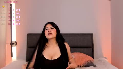 Emma Clark  online show from July 2026 08:05:01 PM