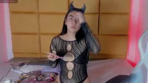 emma__js_ online show from June 2026 02:30:02 PM