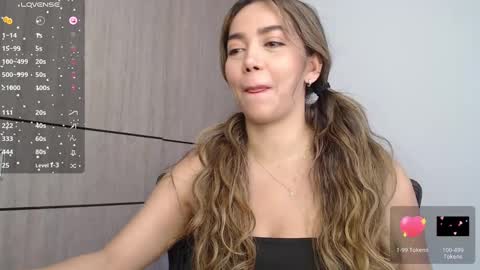 Snapshot of emma_aaa chatting on January 2025 09:48:02 PM Rocio online show from January 2025 09:48:02 PM