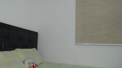 Snapshot of emma_aaa chatting on June 2026 06:51:02 AM Rocio online show from June 2026 06:51:02 AM