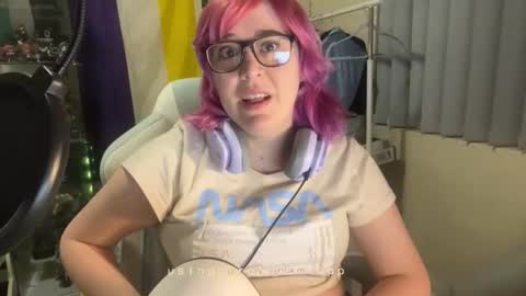 Snapshot of emma_beans chatting on September 2025 08:25:01 AM Emma online show from September 2025 08:25:01 AM