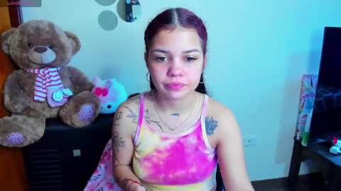 emma_boo_ online show from April 2026 02:48:02 PM