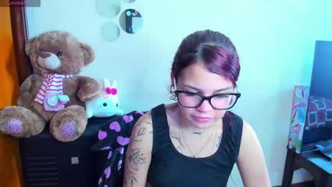 emma_boo_ online show from May 2026 06:46:01 PM