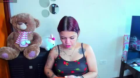 emma_boo_ online show from May 2026 02:45:01 PM