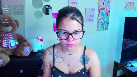 emma_boo_ online show from June 2026 02:52:01 PM