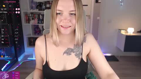 Emma online show from December 2025 11:11:02 PM