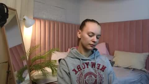 emma_chaser online show from April 2026 01:43:01 AM