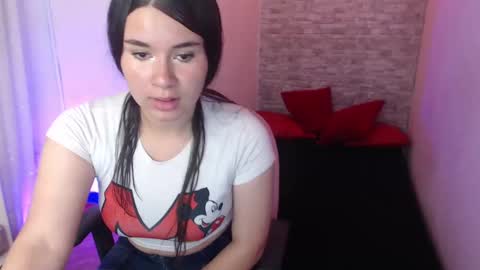 Snapshot of emma_diamont_ chatting on September 2025 02:00:02 PM emma_diamont_ online show from September 2025 02:00:02 PM