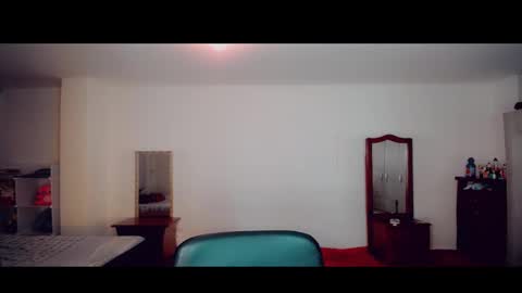 Snapshot of emma_diva chatting on February 2025 05:10:01 AM emma online show from February 2025 05:10:01 AM