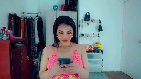 emma online show from October 2025 10:12:02 PM