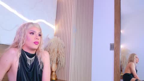 emma_dragon online show from May 2026 11:57:02 PM