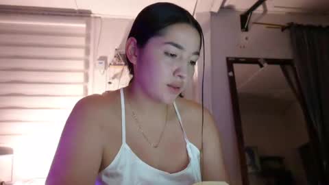 emma_johnson_ online show from December 2024 01:22:01 AM