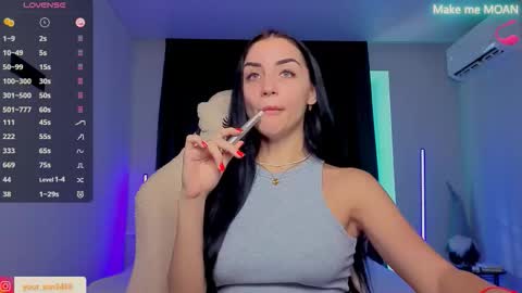 Snapshot of emma_jordan chatting on September 2025 07:33:02 AM Emma online show from September 2025 07:33:02 AM