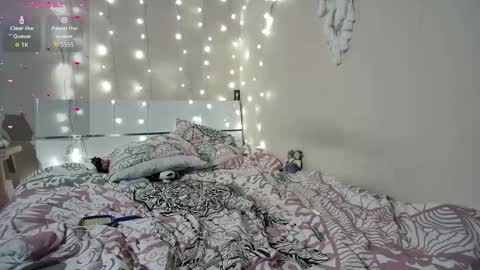 Snapshot of emma_just chatting on September 2025 07:14:01 PM emma_just online show from September 2025 07:14:01 PM