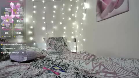 Snapshot of emma_just chatting on October 2025 06:53:01 PM emma_just online show from October 2025 06:53:01 PM