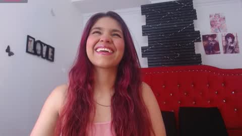 Snapshot of emma_lenox chatting on October 2025 02:31:01 PM Sara online show from October 2025 02:31:01 PM