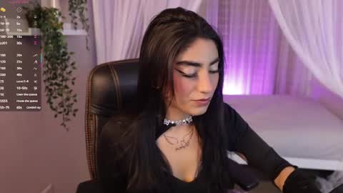 Emma online show from June 2026 10:03:02 PM