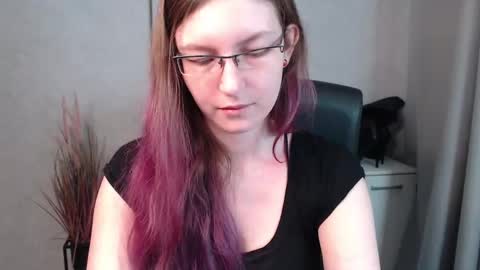 Snapshot of emma_lust94 chatting on March 2025 07:27:02 AM emma online show from March 2025 07:27:02 AM