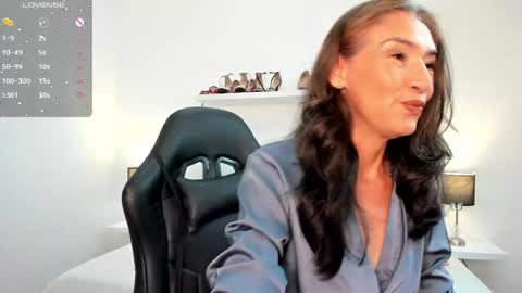 Emma  online show from May 2026 11:37:02 AM