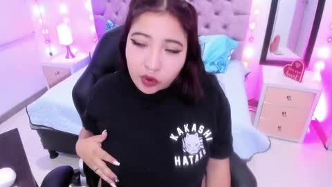 Snapshot of emma_monserratt chatting on January 2025 03:39:02 AM Emma Monserratt online show from January 2025 03:39:02 AM