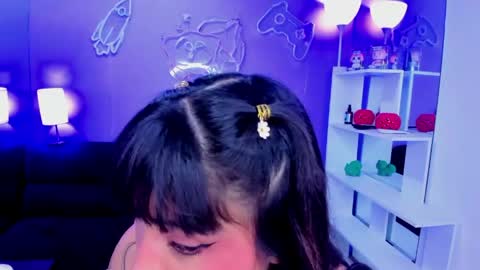 Emma Monserratt online show from May 2026 11:17:02 AM