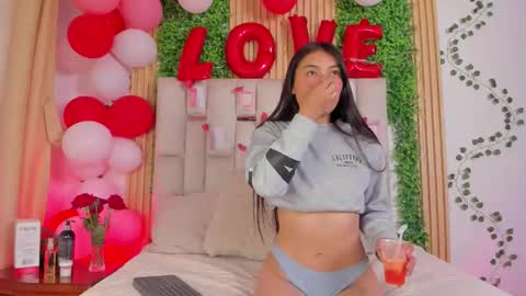 Snapshot of emma_nmm chatting on February 2026 07:32:02 PM Emma online show from February 2026 07:32:02 PM