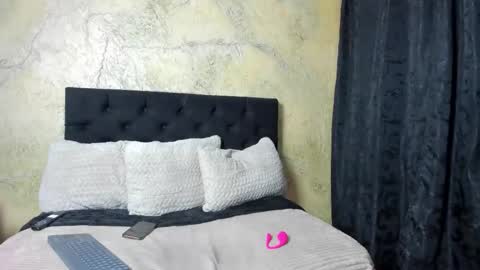 Snapshot of emma_nmm chatting on February 2026 10:03:02 AM Emma online show from February 2026 10:03:02 AM