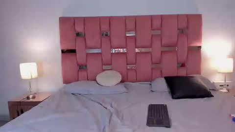 Snapshot of emma_saenz01 chatting on January 2025 03:36:02 AM emma_saenz01 online show from January 2025 03:36:02 AM