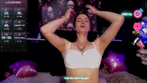 Emma Black online show from January 2026 04:00:01 PM