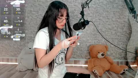 Emma  online show from May 2026 03:00:02 AM