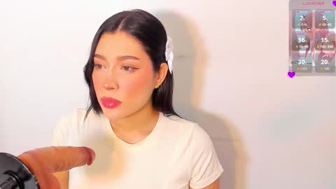 Snapshot of emma_walton_ chatting on February 2026 11:42:01 AM online show from February 2026 11:42:01 AM