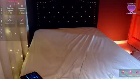 Snapshot of emma_web_ chatting on April 2026 02:33:01 PM Emma web online show from April 2026 02:33:01 PM