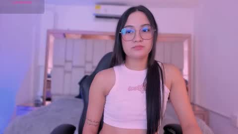 Emma online show from November 2025 11:31:01 AM