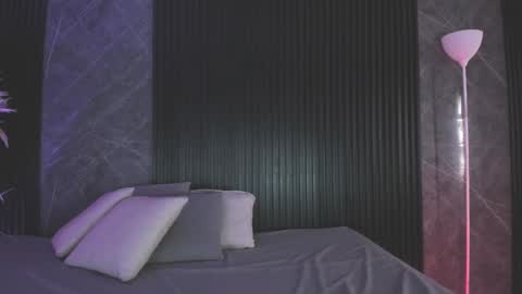 Snapshot of emmaclark_1 chatting on February 2026 09:35:02 PM emmaclark_1 online show from February 2026 09:35:02 PM