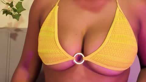 Emma online show from September 2025 11:08:01 PM